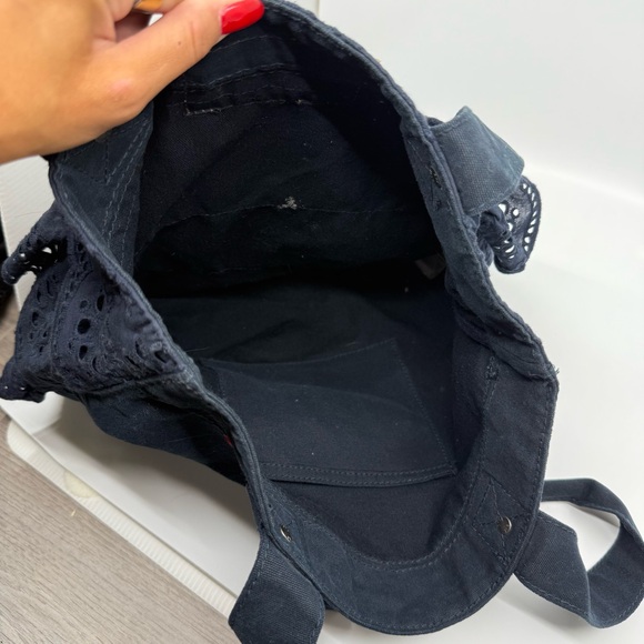 Abercrombie & Fitch Navy Eyelet Tote - Picture 4 of 4